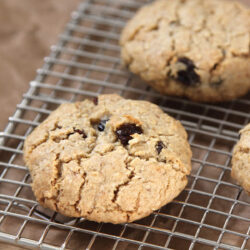 Biscoff oatmeal raisin cookies on a wire rack.