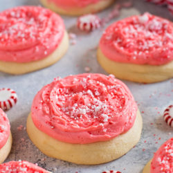 Peppermint Lofthouse Cookies | lifemadesimplebakes.com