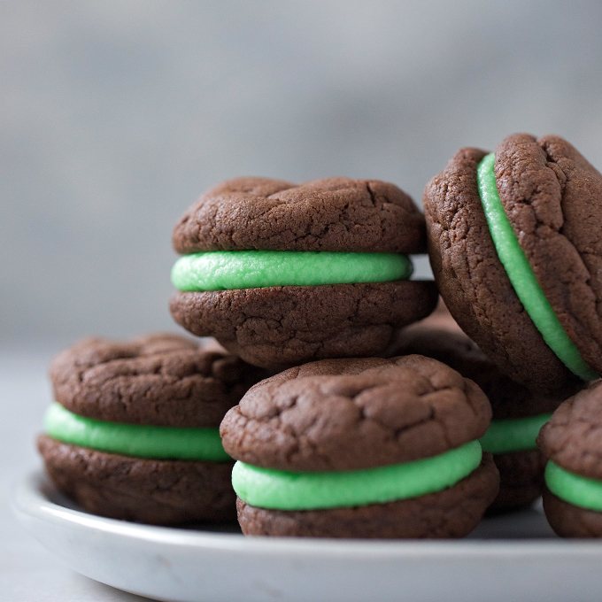 Chocolate Mint Sandwich Cookies - Life Made Simple