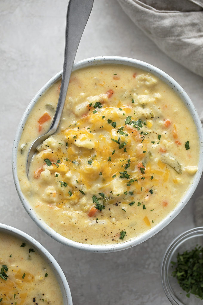 cheesy cauliflower soup