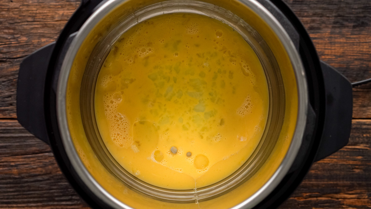 Eggs added to the instant pot.
