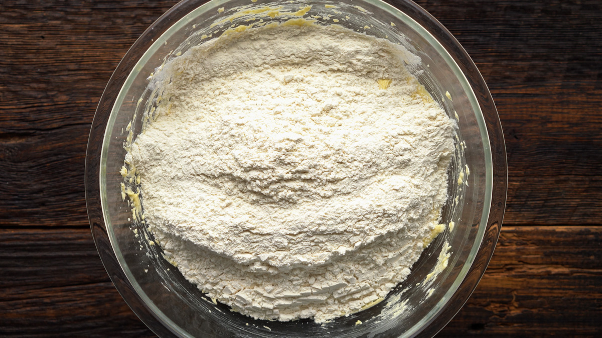 Dry ingredients added into the wet ingredients.