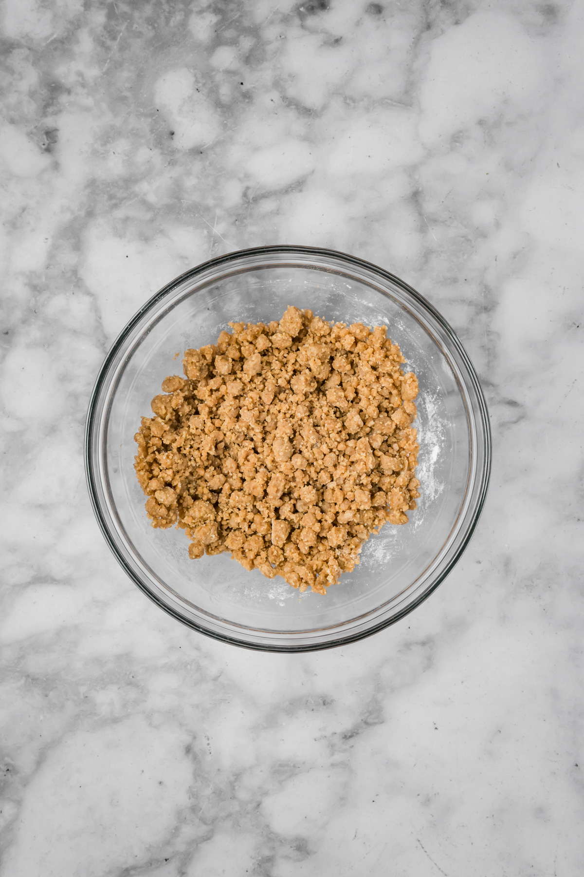 Crumble in a glass bowl.